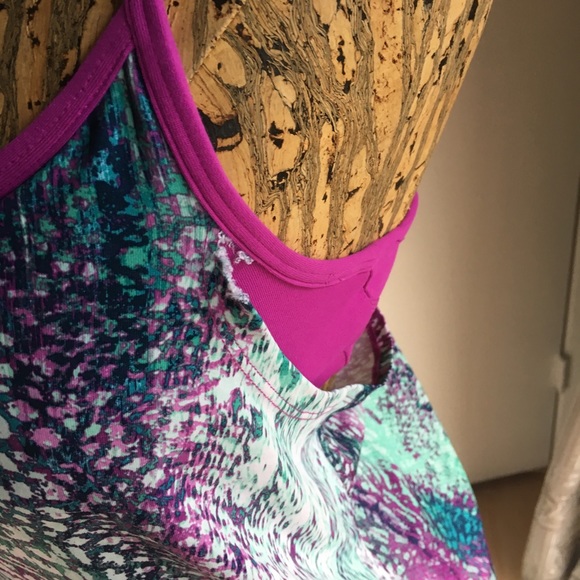 Fabletics Workout Top - Picture 5 of 8